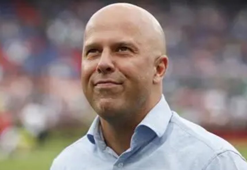 利物浦賽季困境與前景：競(jìng)爭(zhēng)、信任與變革的交織