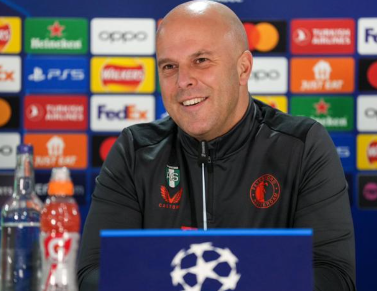 利物浦賽季困境與前景：競(jìng)爭(zhēng)、信任與變革的交織